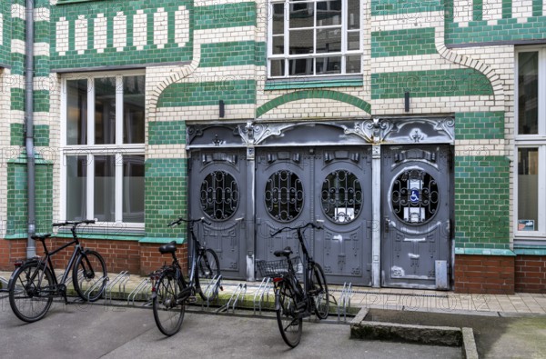 Old town house, historic residential and commercial building in Berlin Mitte, Klosterstraße, Klosterviertel, Berlin, Germany
