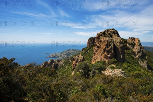 Panorama, Pic du Cap Roux, near Anthéor, Saint-Raphaël, Massif de l'Esterel, Esterel Mountains, Département Var, Cote d'Azur, Provence-Alpes-Côte d'Azur, France