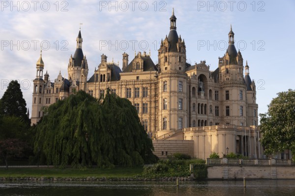 Schwerin Castle in the morning, Unesco World Heritage Site, Schwerin, Mecklenburg-Western Pomerania, Germany