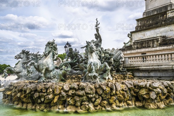 Fontaine du Char du Triomphe de la Concorde, Place des Quinconces, Bordeaux, Gironde, Nouvelle-Aquitaine, France