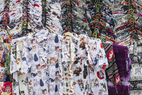 Sales shelf shirts