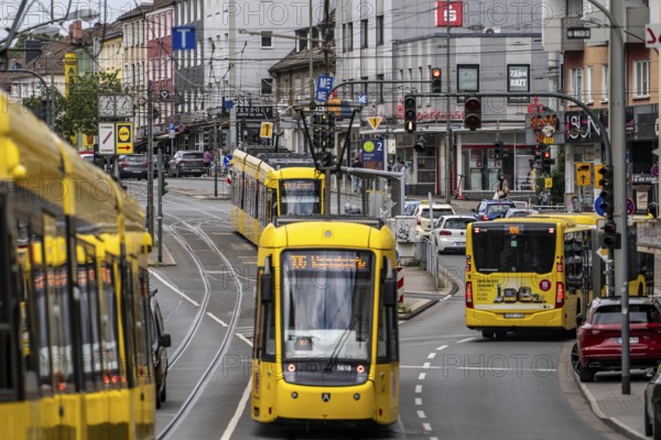 Ruhrbahn tram, on Altendorfer Straße, intersection Helenenstraße, in Essen, rush hour, traffic, Essen, North Rhine-Westphalia, Germany