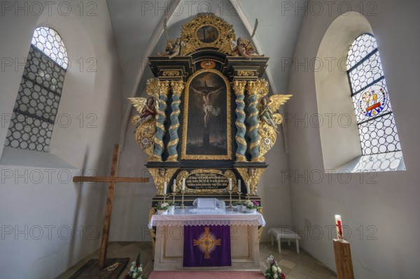 Altar in the Evangelical-Lutheran fortified church of St Nicholas, Offenhausen, Middle Franconia, Bavaria, Germany