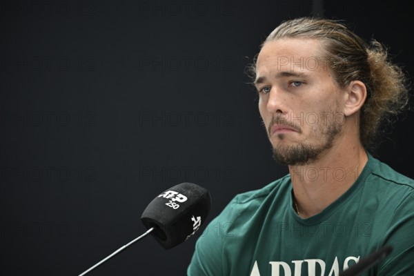 Press conference, PK, portrait, Alexander Zverev GER, sceptical, gesture, gesture, tennis, ATP 250, BOSS Open 2025, Stuttgart, Baden-Württemberg, Germany