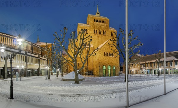 Cathedral with cathedral square winter illuminated snow Minden Germany