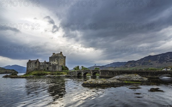 Eilean Donan Castle, Loch Duich, Isle of Skye, Highlands, Scotland, UK