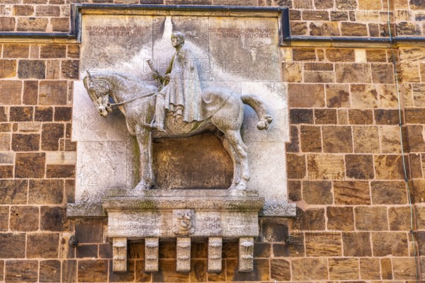 Moltke memorial on the outer wall, Church of Our Lady, Prussian Field Marshal Helmuth von Moltke the Elder, inscription In silence the deed grows, equestrian memorial, Bremen, Germany