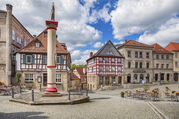 Melchior-Otto-Platz with column of honour in Kronach, Germany
