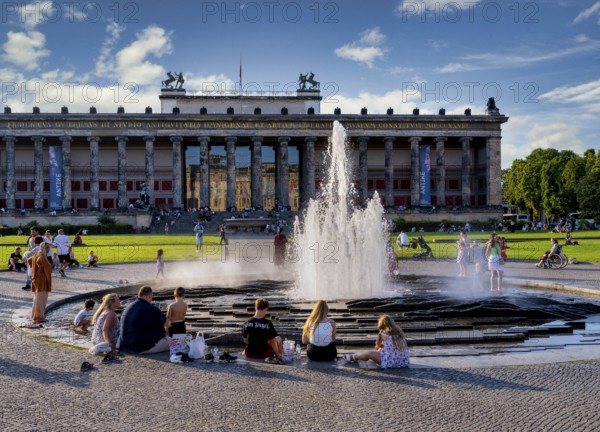 The pleasure garden with fountain and the Altes Museum, Berlin, Germany