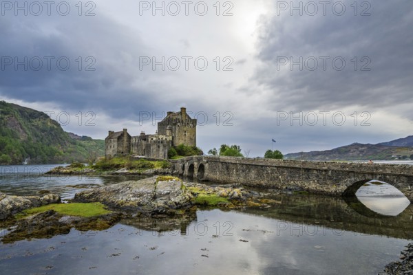 Eilean Donan Castle, Loch Duich, Isle of Skye, Highlands, Scotland, UK