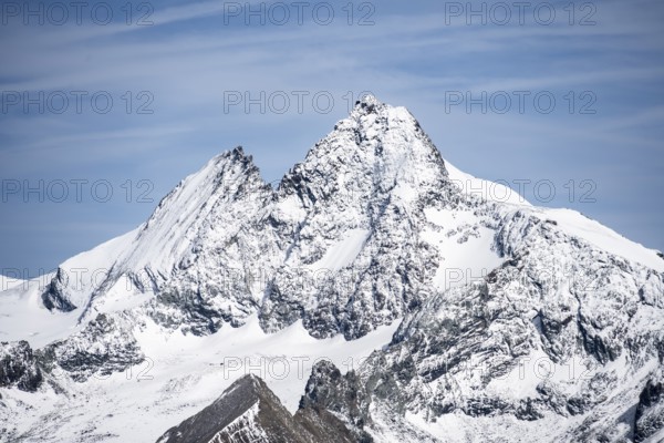Summit of the Großglockner with snow, view from the summit Böses Weibl, Schober group, Hohe Tauern National Park, Carinthia, Austria