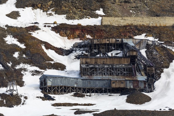 Historic coal mine, Longyearbyen, Snow Mountain, Spitsbergen, Svalbard