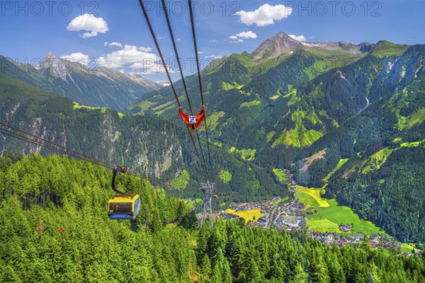 Penkenbahn with view of the village, Mayrhofen, Zillertal, Zillertal Alps, Tyrol, Austria
