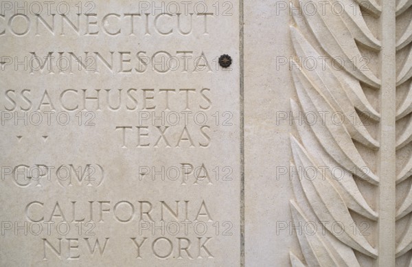 Dot marks identification of fallen, formerly missing soldiers by DNA analysis, Wall of the Missing, wall with the names of missing US soldiers, military cemetery, Normandy American Cemetery and Memorial, Omaha Beach, D-Day, Operation Overlord, Saint-Laurent-sur-Mer near Colleville-sur-Mer, Normandy, Calvados, France