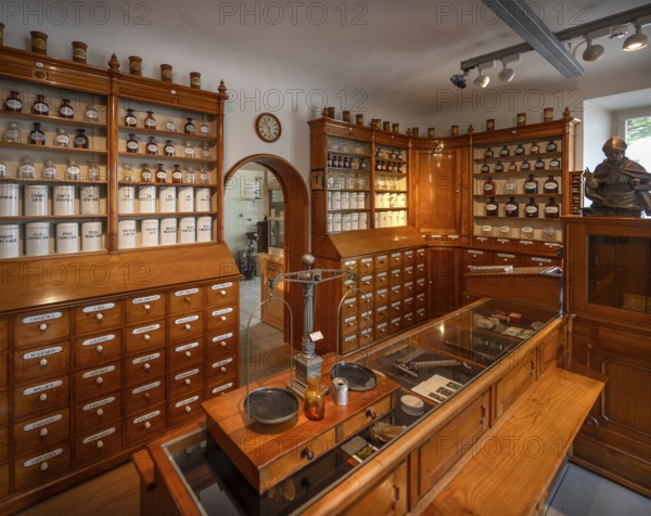 Pharmacy, furnishings from around 1840, Stadtmuseum, Seetorstr. 3, Radolfzell, Baden-Württemberg, Germany