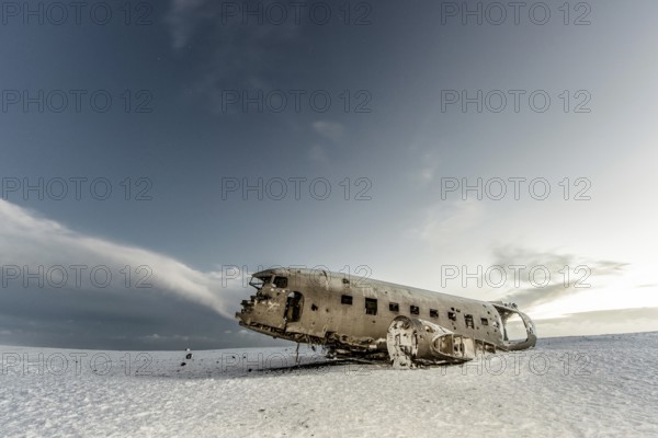 Planewreck from Sólheimasandur, in southern iceland, Winter, Sunset, Beach, Iceland* Planewreck from Sólheimasandur, in southern iceland, Sunset, Beach, Iceland