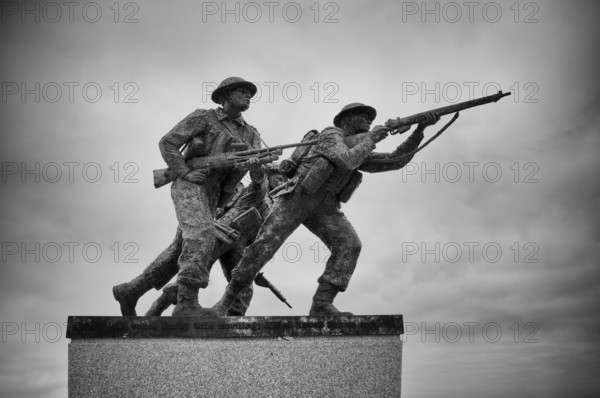 Three fighting soldiers, sculpture, British Normandy Memorial, war memorial, black and white, Ver-sur-Mer, D-Day, Operation Overlord, Gold Beach, Normandy, Calvados, France