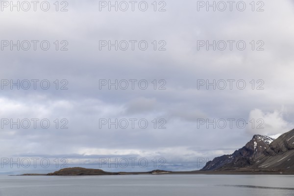 Bay, Sea, Mountain, Bamsebu, Spitsbergen, Svalbard