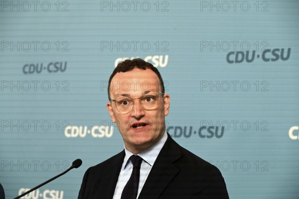 The Chairman of the CDU/CSU parliamentary group, Jens Spahn (CDU), and his deputy Alexander Hoffmann (CSU) at the weekly press statement in front of the parliamentary group meeting room in the Reichstag. This time it was about the expert opinion on the purchase of masks, among other things