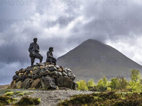 Collie and MacKenzie Statue, Sligachan Old Bridge, Isle of Skye, Scotland, UK