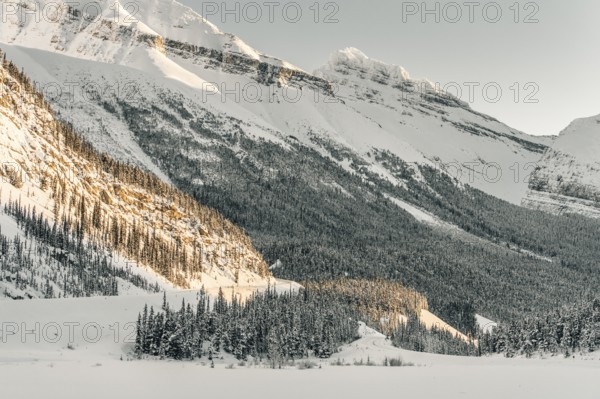 Winter road trip on the Icefields Parkway with lots of snow and ice, Banff National Park, Jasper National Park, Alberta, Canada