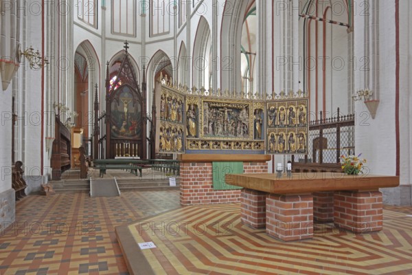 Gothic Loste retable in the UNESCO Cathedral of St Mary and St John, interior, winged altar, altar retable, art, decoration, handicrafts, woodcarving, Schwerin, Mecklenburg-Western Pomerania, Germany