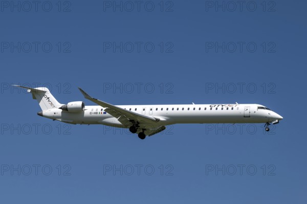 Aircraft CityJet, EI-HIB, Bombardier CRJ-1000