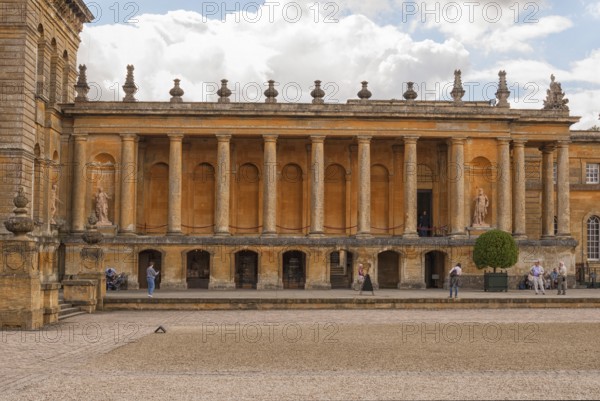 Blenheim Palace, the largest non-royal aristocratic residence in Great Britain, built by Queen Anne as a reward for John Churchill, 1st Duke of Marlborough. The imposing baroque palace is located in the English county of Oxfordshire on the River Glyme, a UNESCO World Heritage Site, England, United Kingdom