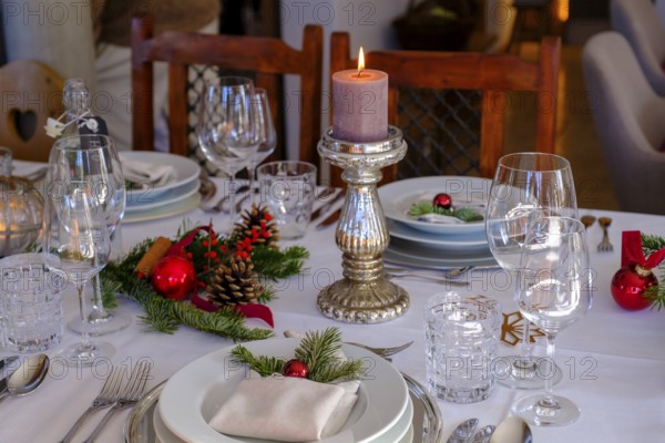 Festive table setting, Christmas table, Christmas decorations, Christmas tree baubles, Christmas, Christmas decoration, Upper Bavaria, Bavaria, Germany