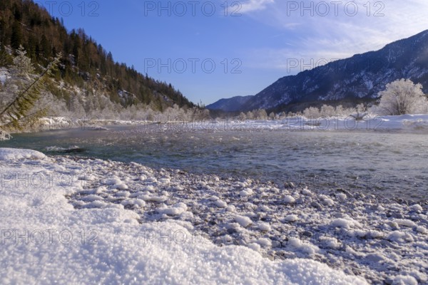 Winter on the young Isar between Wallgau and Vorderriss, Tölzer Land, Upper Bavaria, Bavaria, Germany