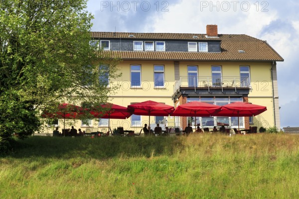 Café in the Celle medicinal plant garden, show garden for medicinal plants, park, Expo 2000, Celle, Lüneburg Heath, Germany