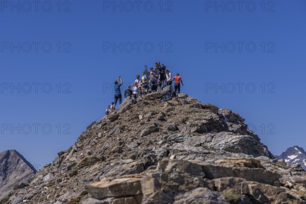 Landscape panorama, summit cross, Brennkogel, hiker, Glockner area, Pinzgau, summit book, photographer