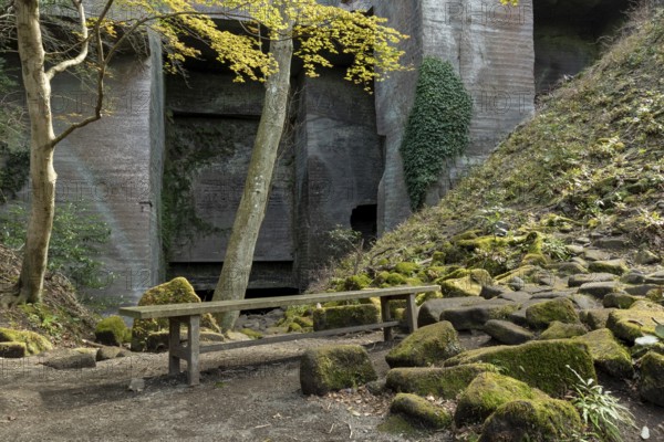 Tourist attraction, place of interest, bench in the historic Boshu quarry and rocky mountain landscape on the Shariki-michi Trail to Mount Nokogiri, Mount Nokogiri, Hamakanaya, Futtsu, Chiba Prefecture, Japan