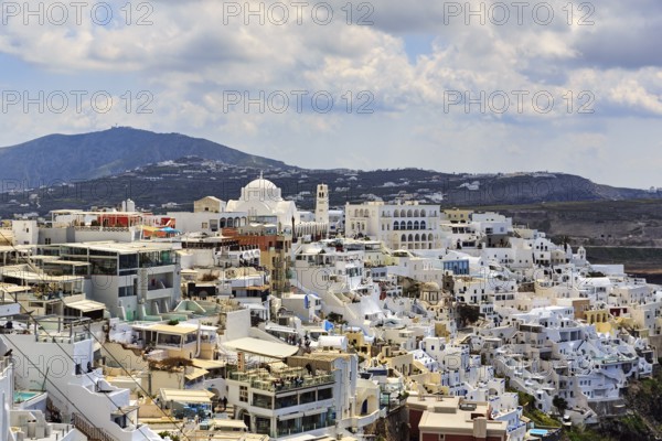 View of Fira, tourist centre with numerous restaurants, shops and hotels, Thira, Santorini, Cyclades, Greece