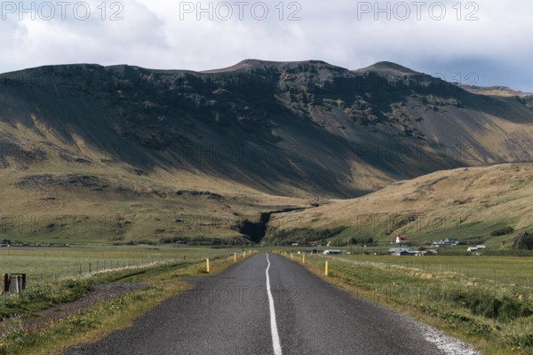 Straight ahead into the Icelandic highlands. Haukadalur, Golden Circle, Iceland