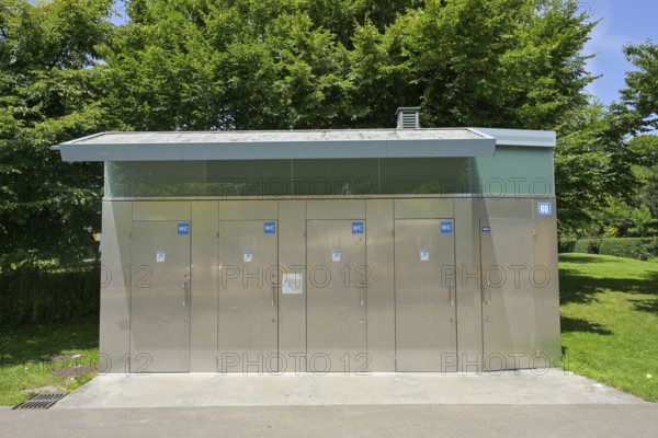 Free public toilet, Zürichhorn, Zurich, Switzerland