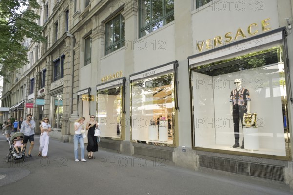 Versace shop, shopping street, passers-by, Bahnhofstrasse, Zurich, Switzerland