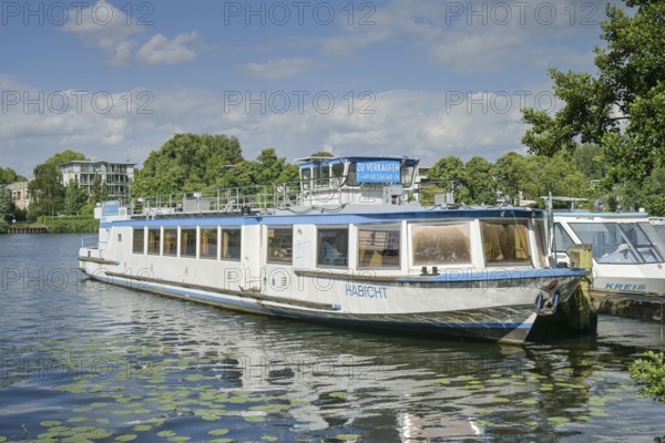 Ship of the Stern und Kreuz for sale, jetty harbour, Treptower Park, Treptow, Berlin, Germany