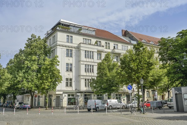Old building, Richardplatz, Böhmisches Viertel, Neukölln, Berlin, Germany