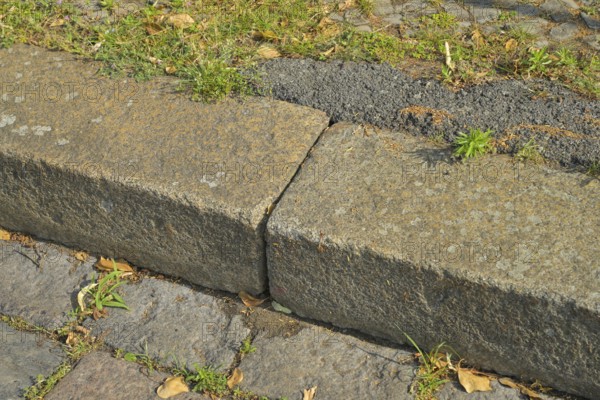 High kerb, Berlin, Germany