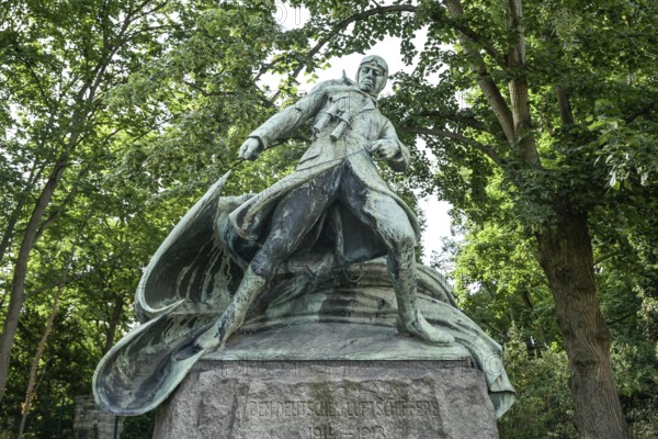 Airship memorial, pilot after landing with a parachute in World War I, Lilienthalstraße, Neukölln, Berlin, Germany
