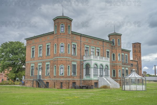 Old Villa, Elbe Resort Alte Ölmühle, Wittenberge, district of Prignitz, Brandenburg, Germany