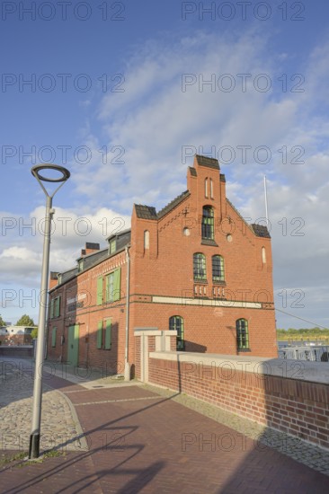 Old warehouse at the city harbour, Elbuferpromenade, Wittenberge, district of Prignitz, Brandenburg, Germany