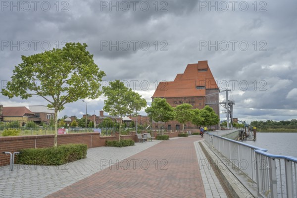 Old warehouse at the city harbour, Elbuferpromenade, Wittenberge, district of Prignitz, Brandenburg, Germany