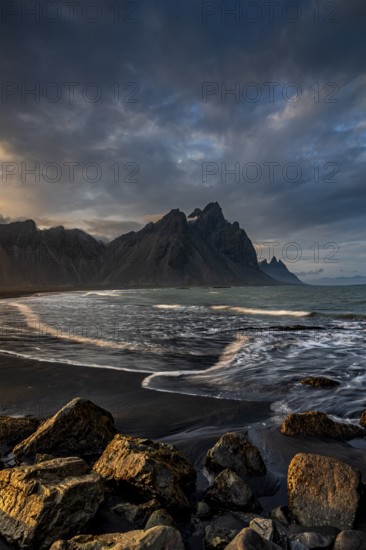 Mountains, mountain range, beach, sea, waves, surf, reflection, clouds, evening light, coast, summer, Vestrahorn, Stokksnes, Höfn, Iceland