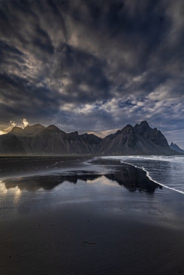 Mountains, mountain range, beach, sea, waves, surf, reflection, clouds, evening light, coast, summer, Vestrahorn, Stokksnes, Höfn, Iceland