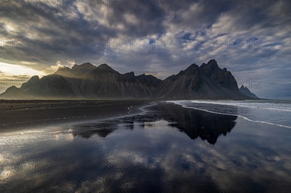 Mountains, mountain range, beach, sea, waves, surf, reflection, clouds, evening light, coast, summer, Vestrahorn, Stokksnes, Höfn, Iceland