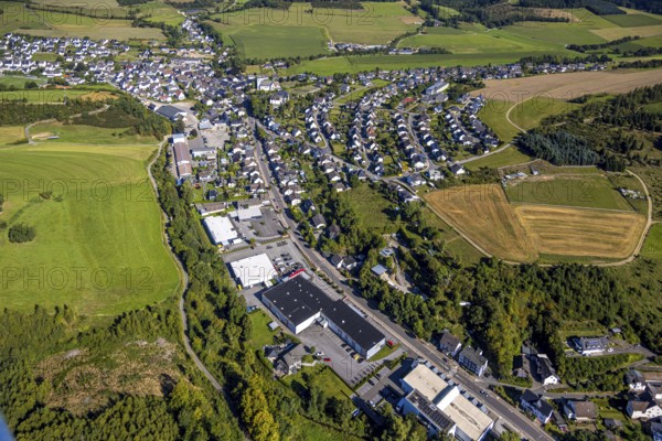 Aerial view, residential area, Elspe district on Bielefelder Straße, Elspe, Lennestadt, Sauerland, North Rhine-Westphalia, Germany, DE, Europe, property tax, real estate, Kirchhundem, aerial view, aerial photography, aerial photography, overview, bird's-eye view, residential complex, living and life, residential area, residential quality, residential neighbourhood, housing estate, residential district, birds-eyes view, overview