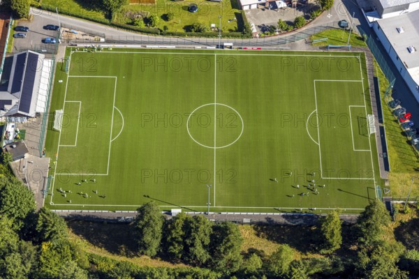 Aerial view, training match on the sports field football stadium Zur Lehmkuhle of FC 1919 Langenei-Kickenbach e.V., Langenei, Lennestadt, Sauerland, North Rhine-Westphalia, Germany, DE, Europe, football, football field, football stadium, Kirchhundem, aerial view, aerial photography, aerial photography, sports, sports facility, sports field, overview, bird's-eye view, overview