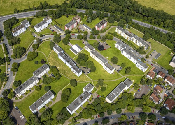 Aerial view, apartment buildings housing estate Moosfelder Ring, terraced houses, Neheim, Arnsberg, Sauerland, North Rhine-Westphalia, Germany, apartment buildings, housing estate, Moosfelder Ring, city, architecture, real estate, building, housing estate, neighbourhood, settlement, urban, residential building, exterior view, aerial view, suburban, locality, region, Europe, roofscape, structure, planning, infrastructure, view from above, environment, living space